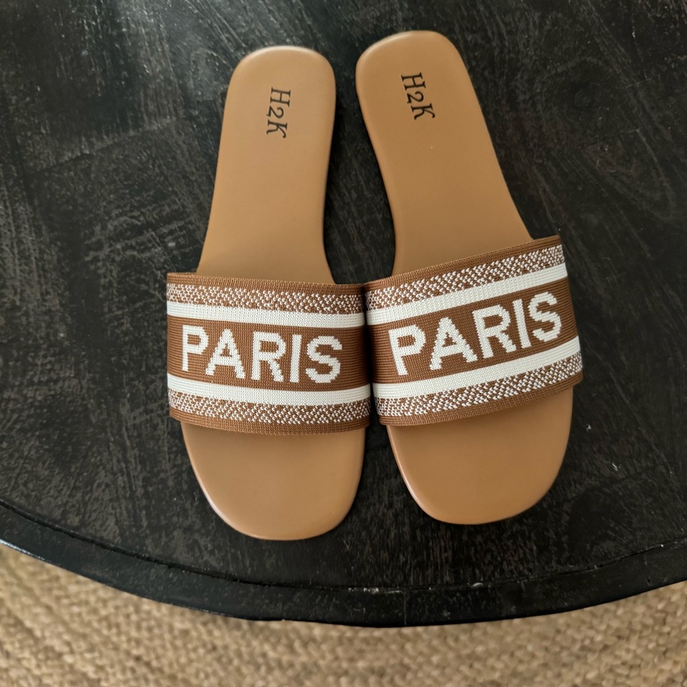 Paris Slides - Picture 5 of 5
